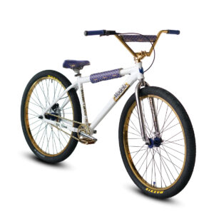 Modelo Throne Goon White